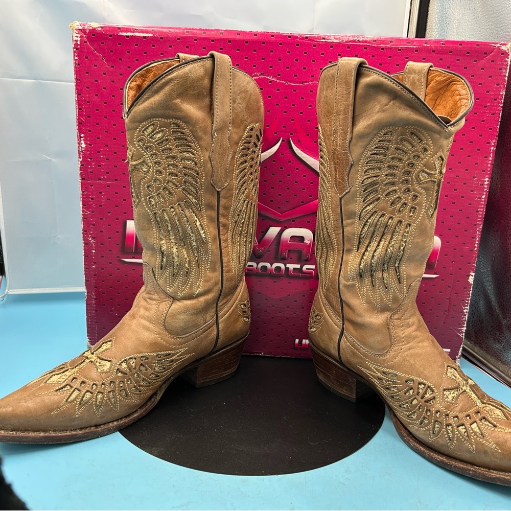 Innovation women 9 wing cross cowgirl boots